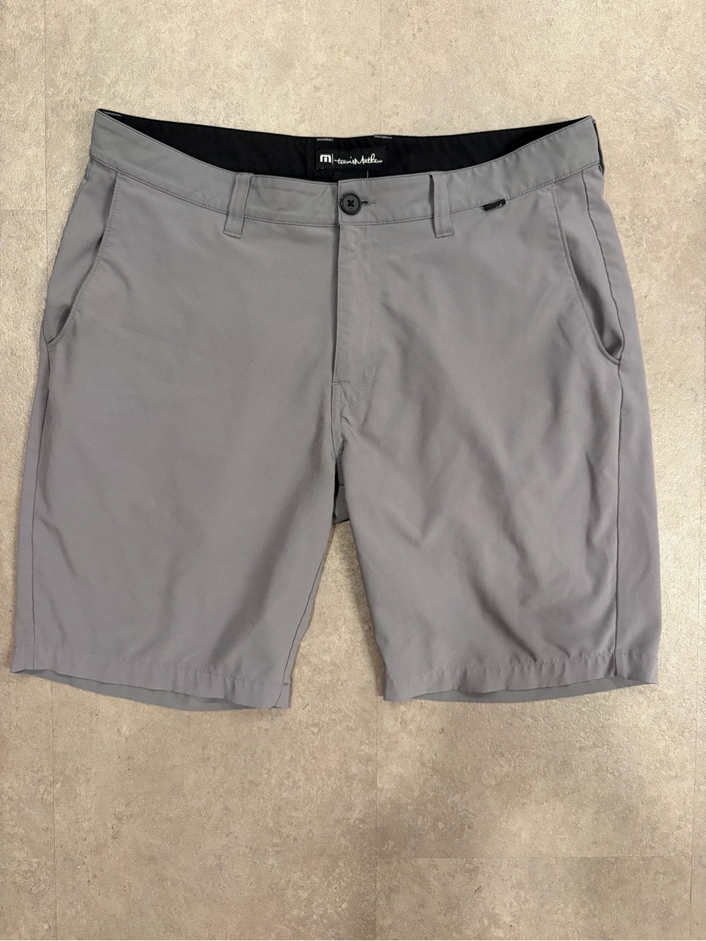 TravisMathew Men’s Gray Performance Golf Shorts Size 36